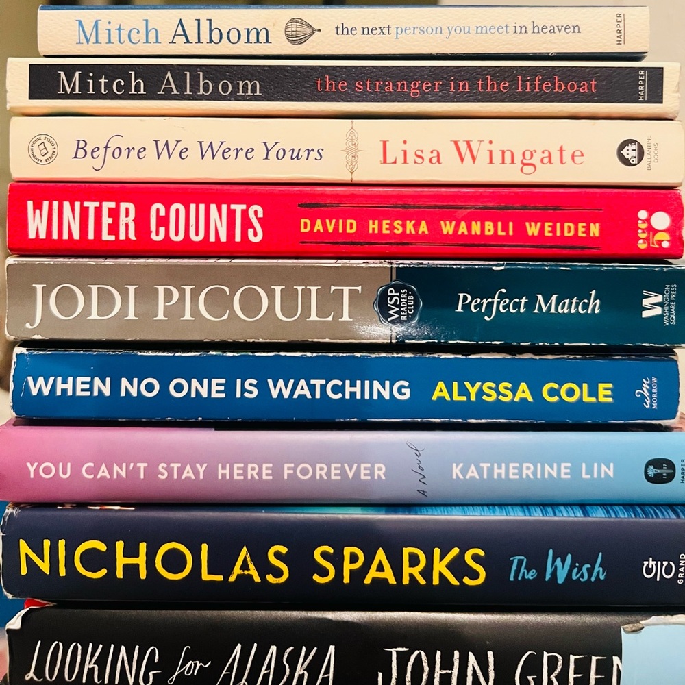 Book bundle - Picture 2 of 3